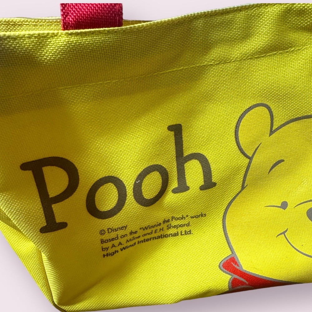 NWT Disney Winnie The Pooh Yellow And Red Two Piece Lunch Bag Set Insulated - Picture 4 of 12